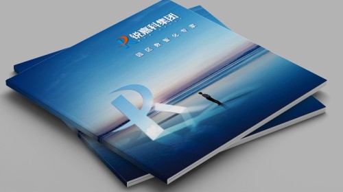 从中国古典园林的“借景”与“透景”，理解画册设计中的“视线引导”与“留白呼吸”。